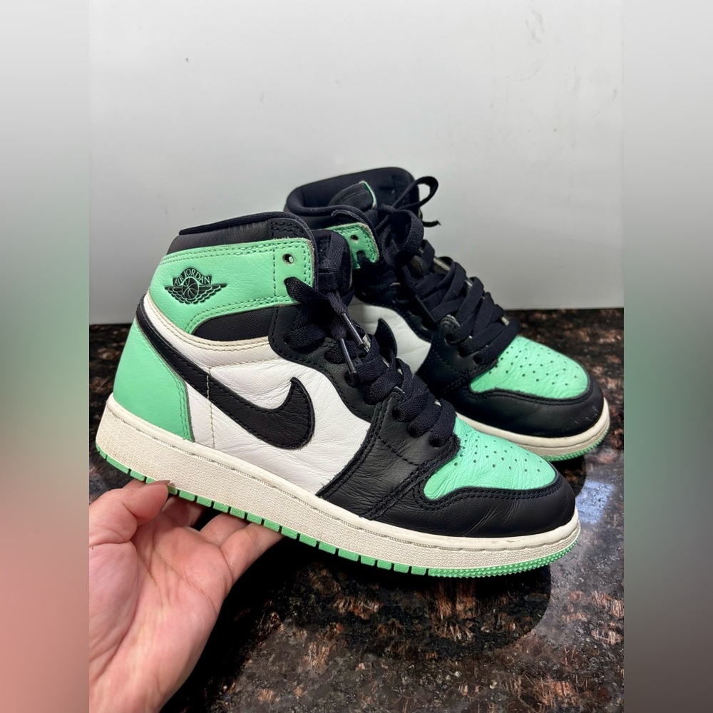 Nike Air Jordan 1 High OG Mint Black White Sneakers